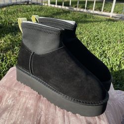 UGG Classic Mini Dipper Boots
