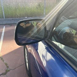 Used RAV4- Driver mirror, power, functions fine,