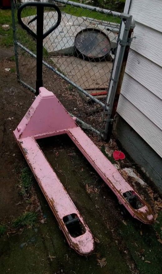 Pallet jack