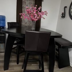 Beautiful Dining Table 