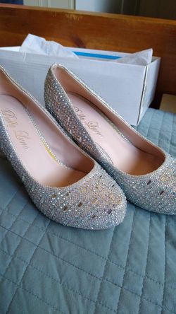 Beautiful silver jeweled heels