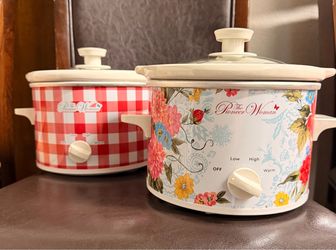 The Pioneer Woman mini crockpots Set of 2