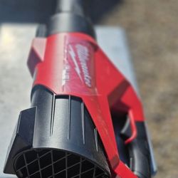 Milwaukee M18 Blower 