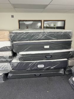 🛏️ Too Hot to Stop – Our Mattress Sale is STILL ON!