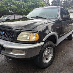 Ford F150 4x4 Low Miles
