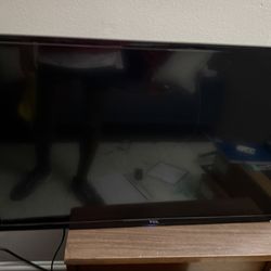 32” TCL Roku TV