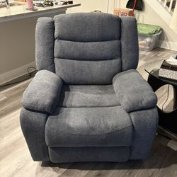Rooms To Go Recliner
