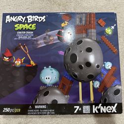 K’nex Angry Birds Space Crater Crash