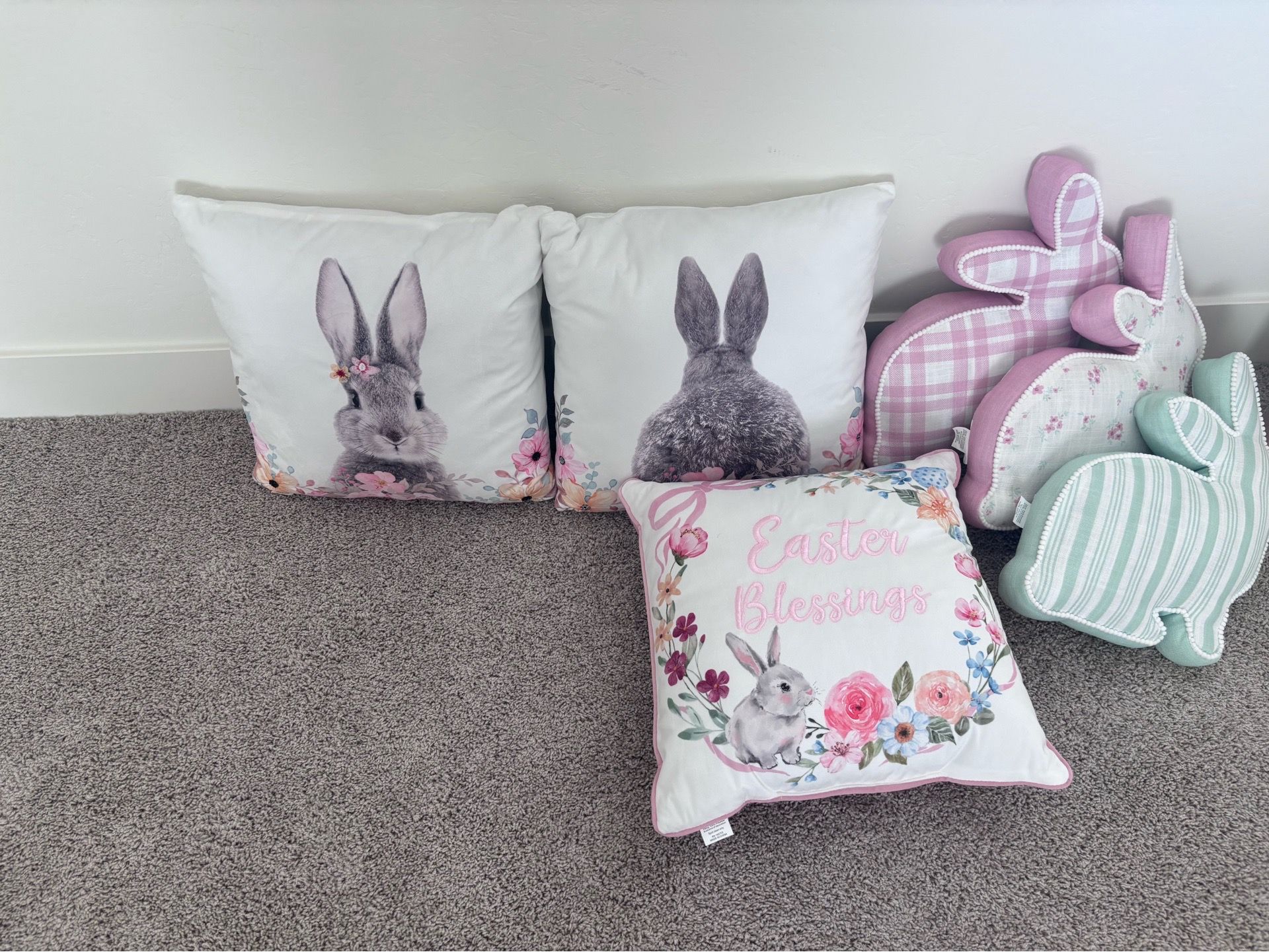 Easter pillows