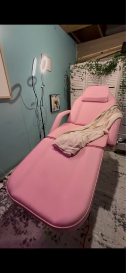Lash / Massage Bed  w/ storage