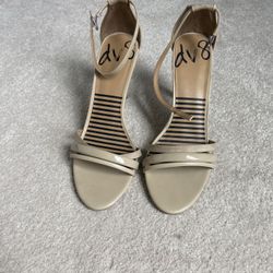 Beige color open toe heels for sale. 91/2  