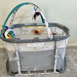 Baby Einstein Play & Snooze Bassinet, Play Gym & Play Yard