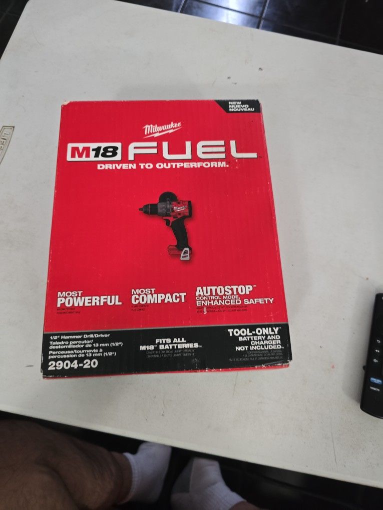 Milwaukee 1/2 hammer Drill/Driver