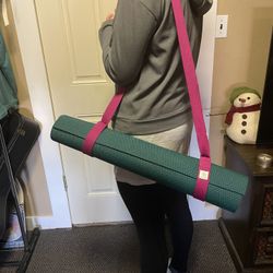 Thin Yoga Matt With Strap