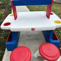 Creative Projects Table-kids Desk  2 Stools 