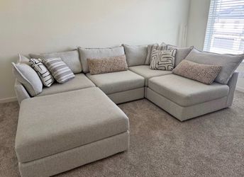 Tate Modular Sectional Sofa with Ottoman