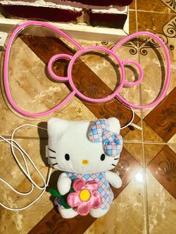 Hello Kitty Bow Light & Plush Toy
