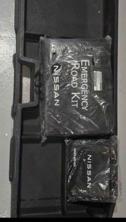 Emergency road kit