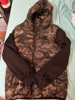 Boys Youth large camo under armor jacket