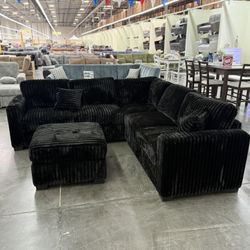 BRAND NEW BLACK FLUFFY CORDUROY SECTIONAL SOFA COUCH WITH OTTOMAN (NEW IN BOXES)
