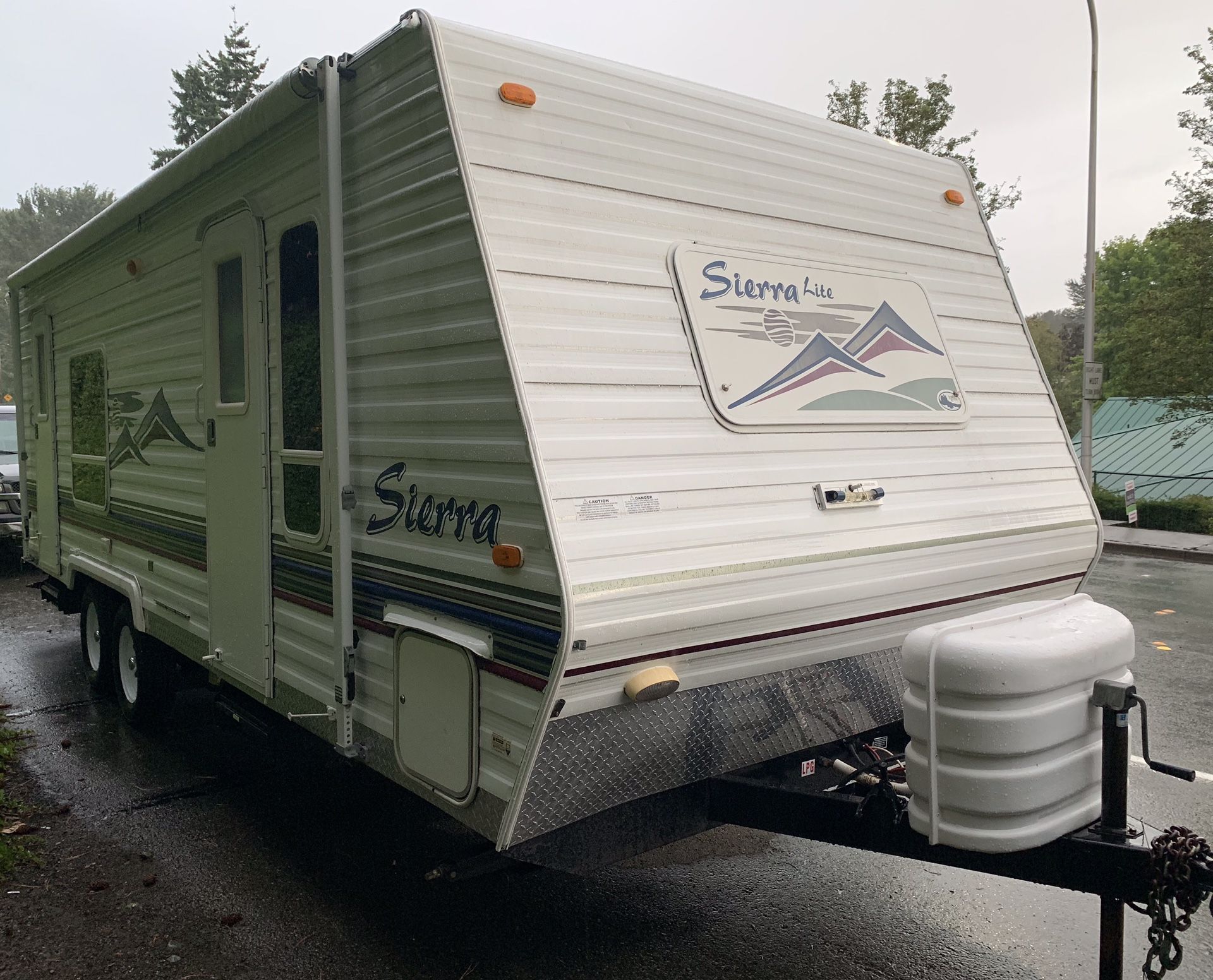 2003 sierra lite double door 25 ft travel trailer