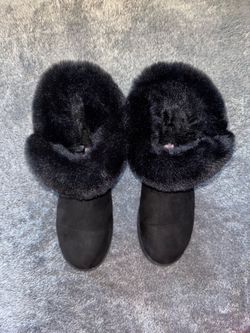 Juicy Couture Black Fur Boots