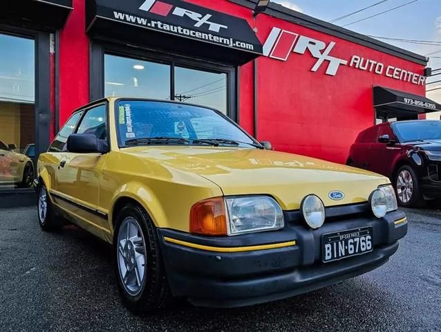 1989 FORD ESCORT