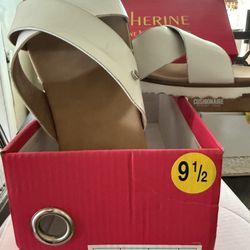 Women’s Slides 