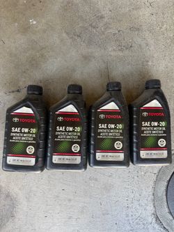 Toyota SAE 0W-20 Synthetic Motor Oil – 4 Quarts