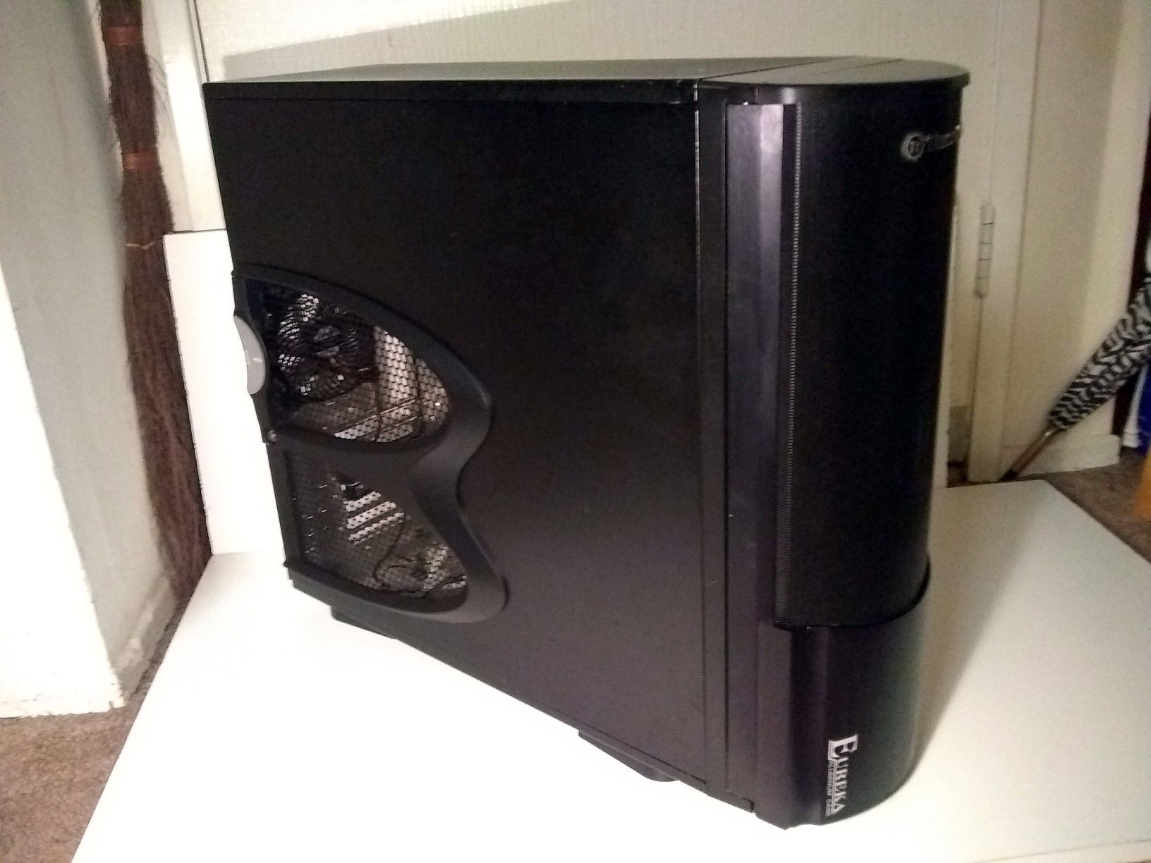 Thermaltake Eureka Aluminum ATX Full Tower Computer Case