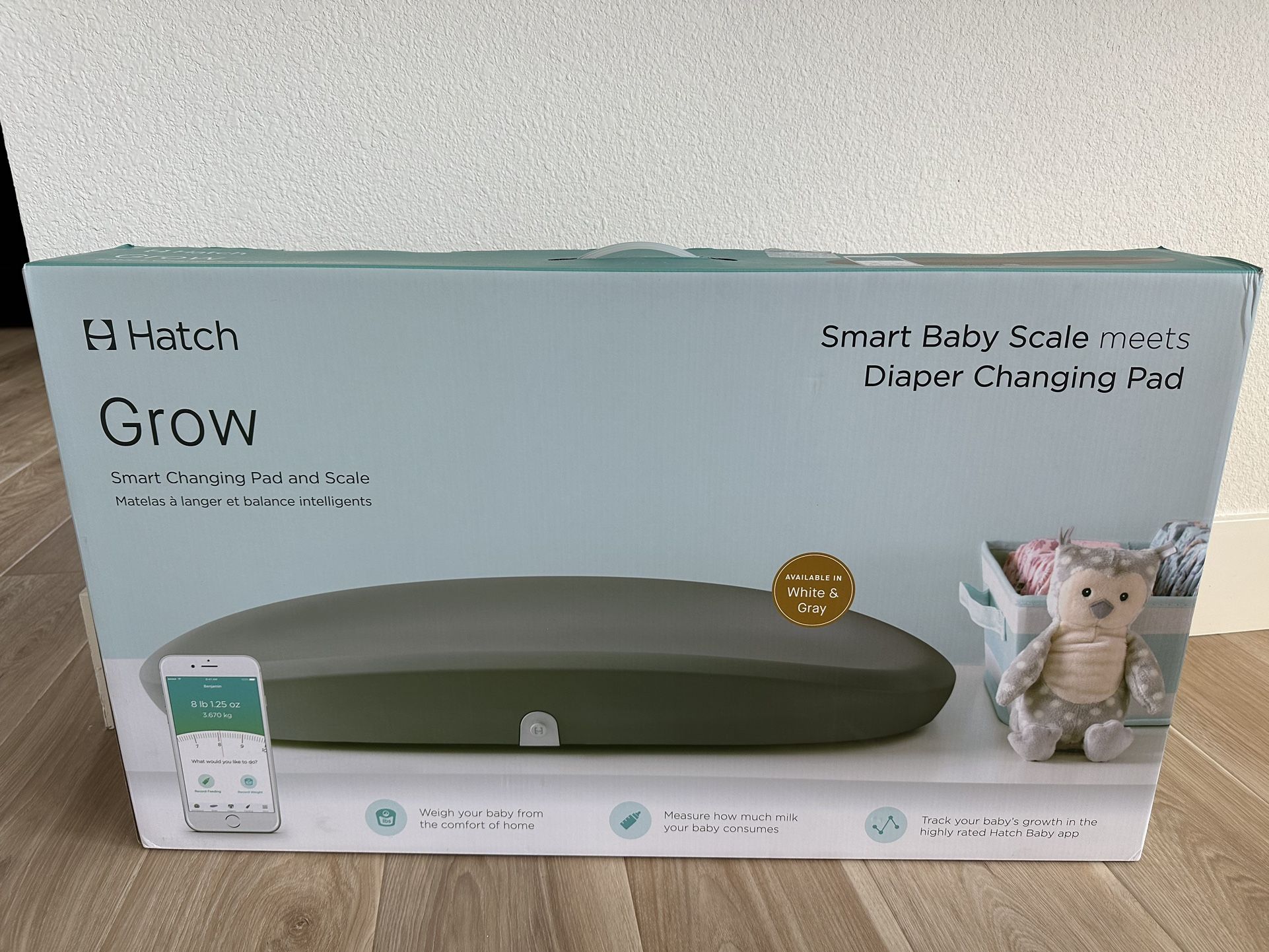 Hatch Grow Smart Scale and Changing Pad