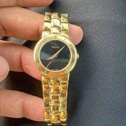 Gucci Vintage Women Watch 18k Gold Plated