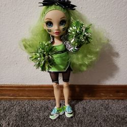 Rainbow High Doll Jade Hunter