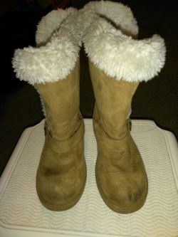 Girls boots