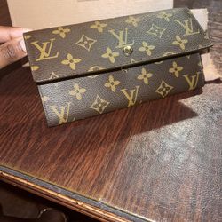 Authentic Louis Vuitton Wallet