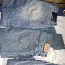 Men's Jeans Size 34 Waist Lengths Are 30/32..$9 Each ..with the Exception Of The Levis And Aeropostale They Are $15 Each .everything Else $9 Each
