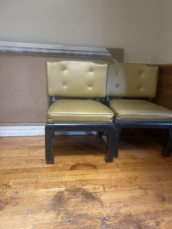 Set Of 4 Chairs