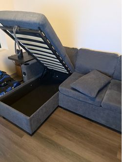 Sectional sofa with sleeper