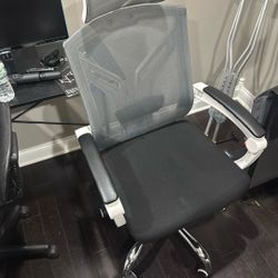 Gaming chair with Recliner