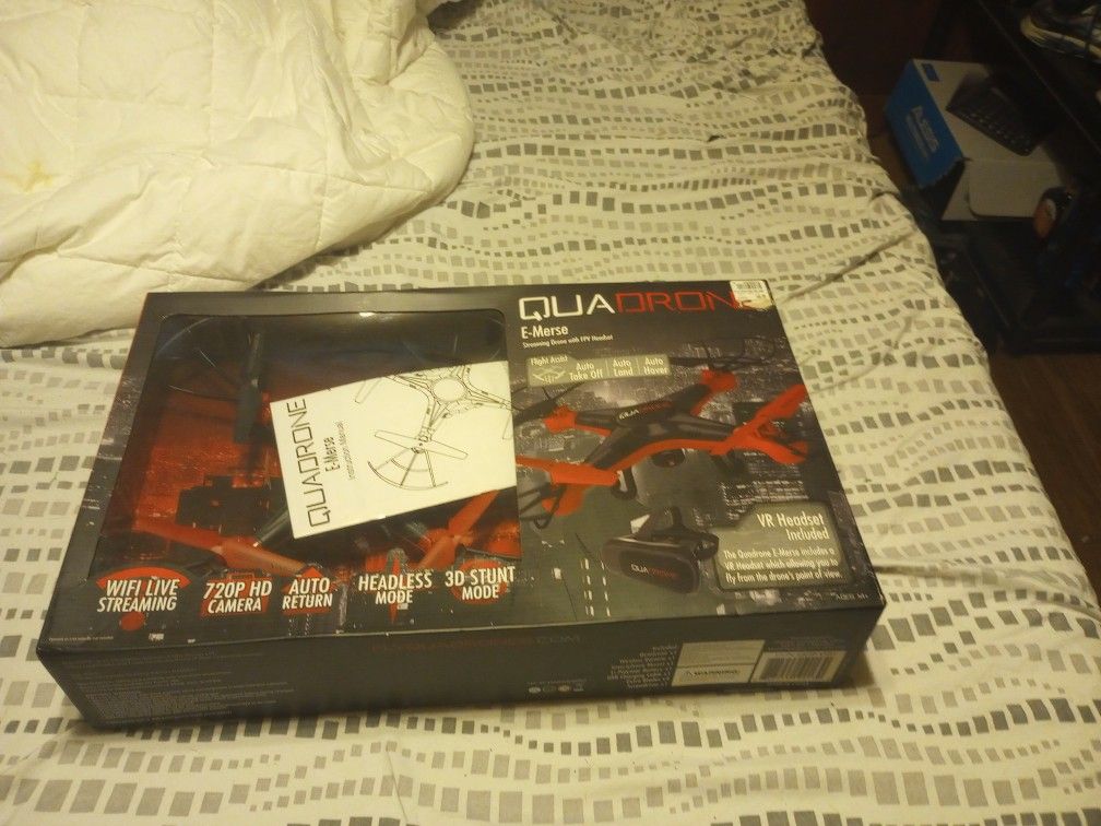 Qua Drone With VR Headset Included