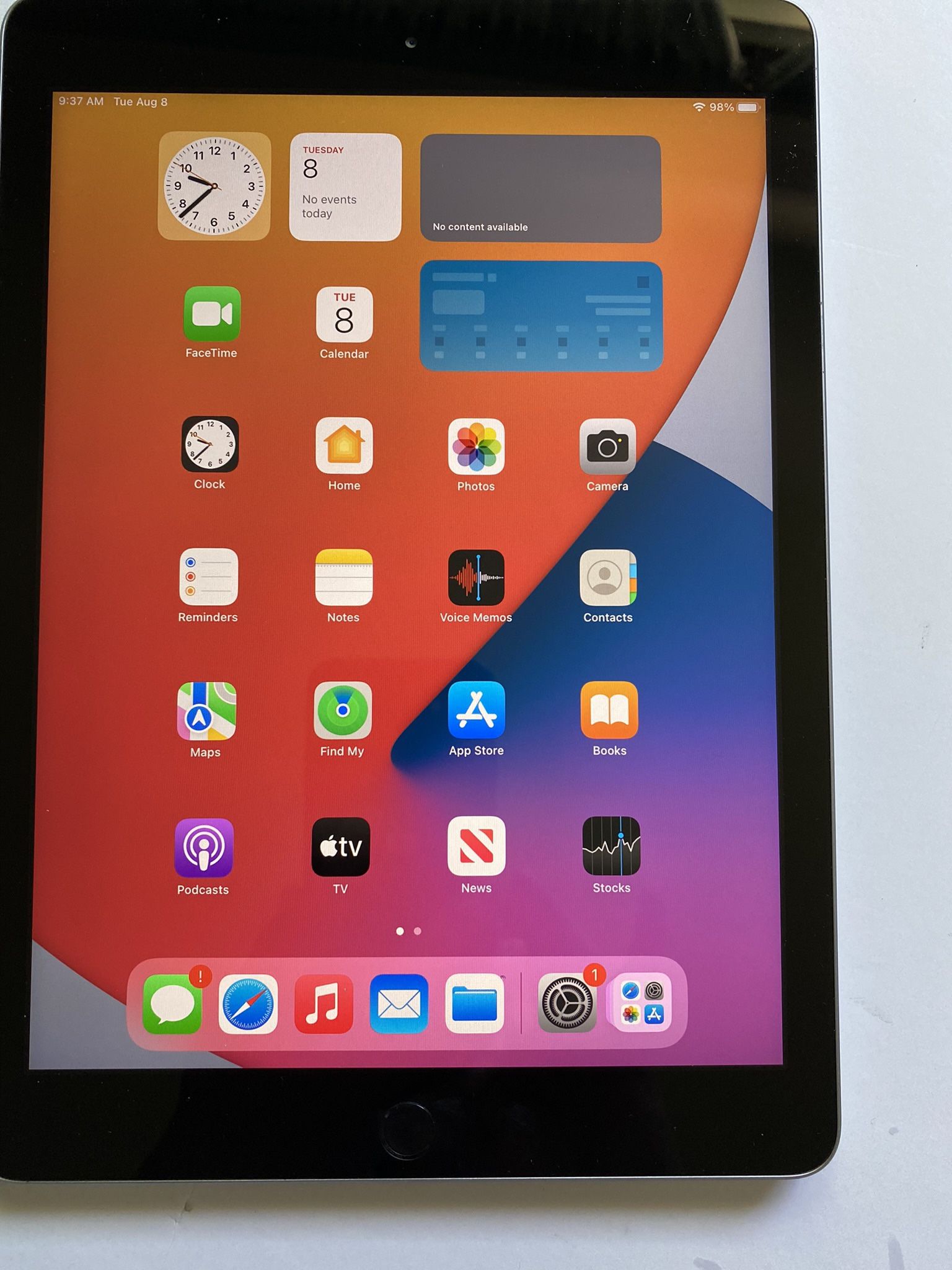 iPad 5th gen, 32gb with WiFi