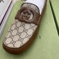 Brand New Size 10 In Box 