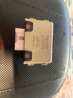 Towing Relay 2002-2005 Toyota Sequoia