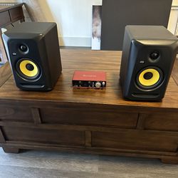 Studio Speakers With Audio Interface
