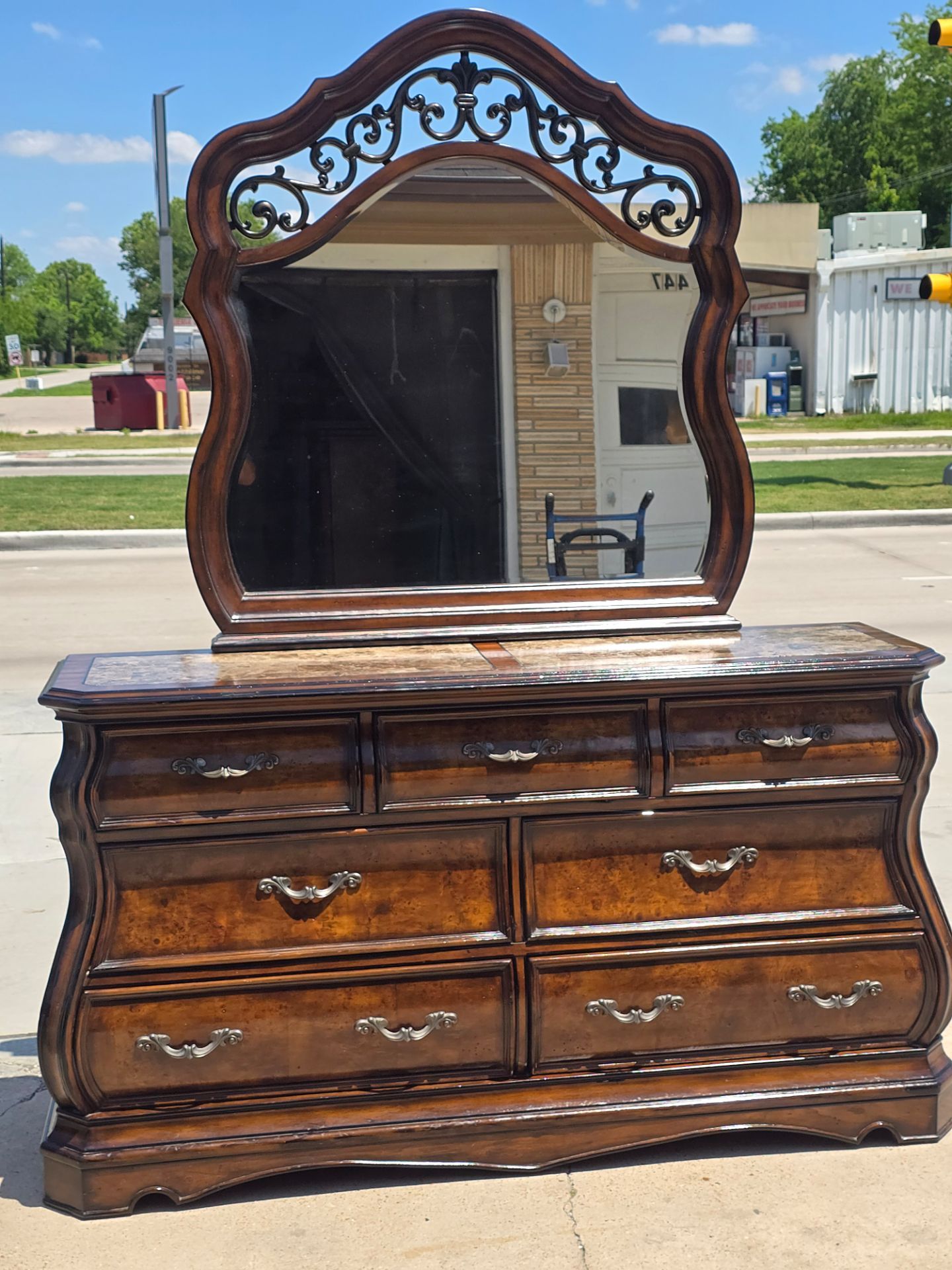 DRESSER WITH MIRROR