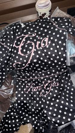 I am gia set black Polk dot