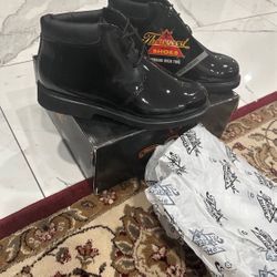 New THOROGOOD  US MEN'S  POROMERIC ACADEMY HIGH GLOSS CHUKKA WORK BOOTS ! SIZE 9