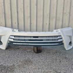 2017 2018 2019 Toyota Highlander Front Bumper Cover + Lower Center Grille Grill Original Used