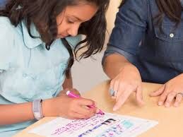 Necesita Tutoría para su nin@/ Tutoring for kids