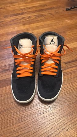 Jordan 1 Mid SE Craft Anthracite Light Olive
